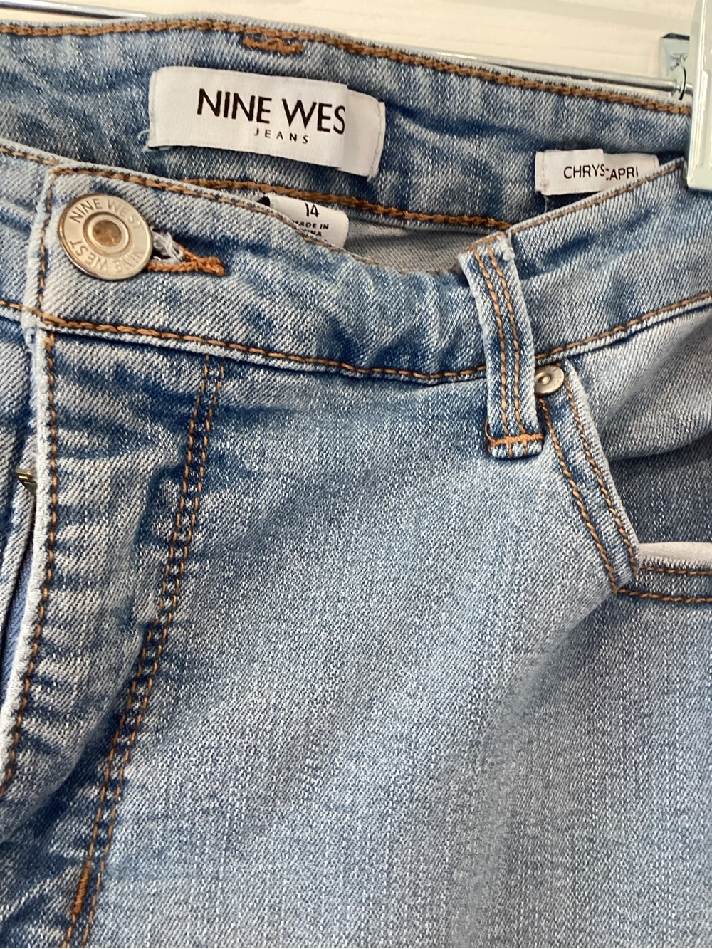 Nine West Light Blue Cropped capri Straight Jeans 14 EUC - Picture 2 of 3